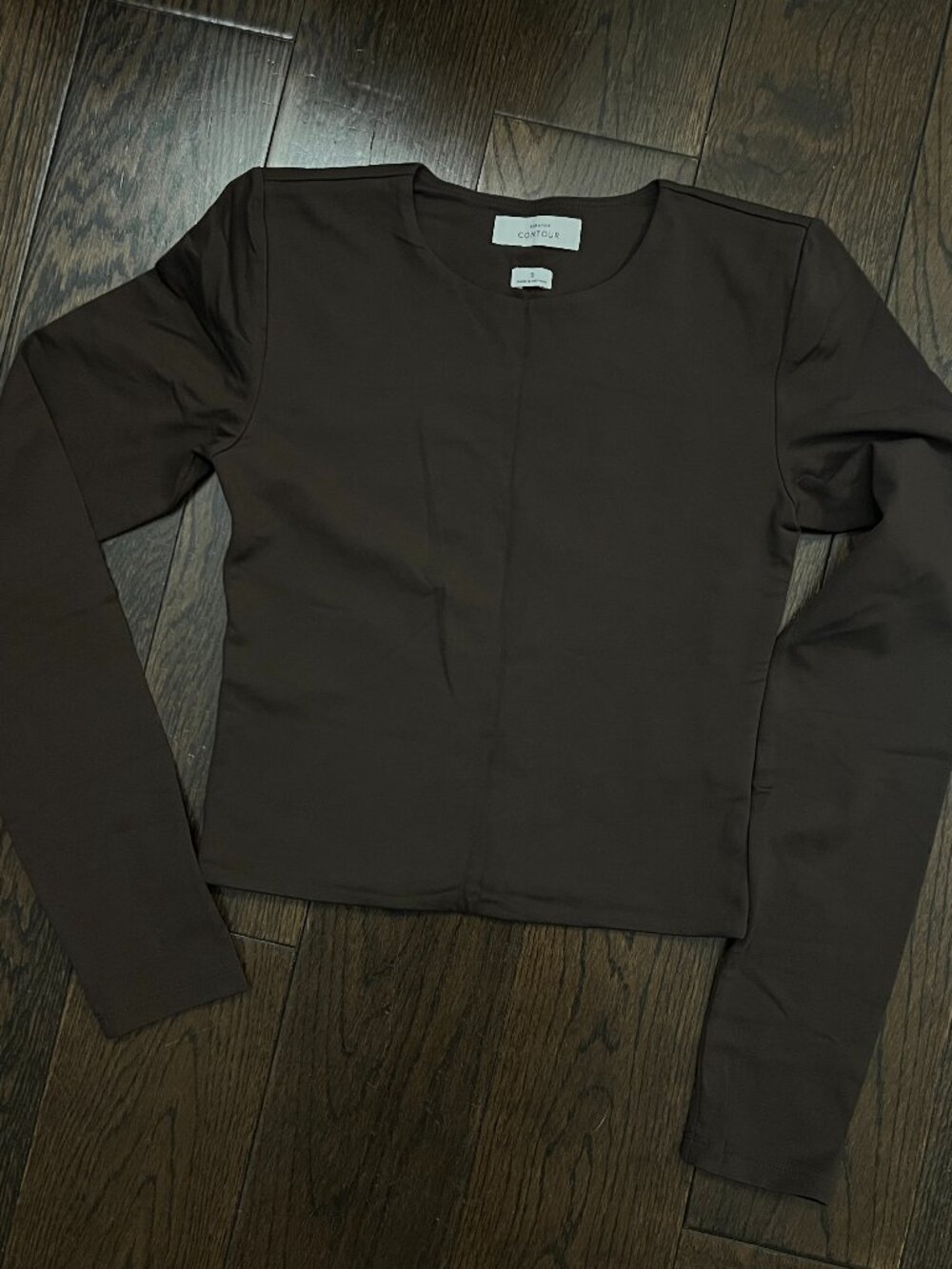 Aritzia Babaton Contour Crew Cropped Longsleeve Crop - brown